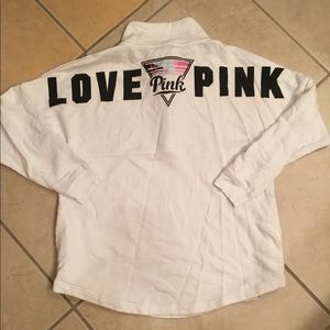 Pink sweatshirt with pockets!